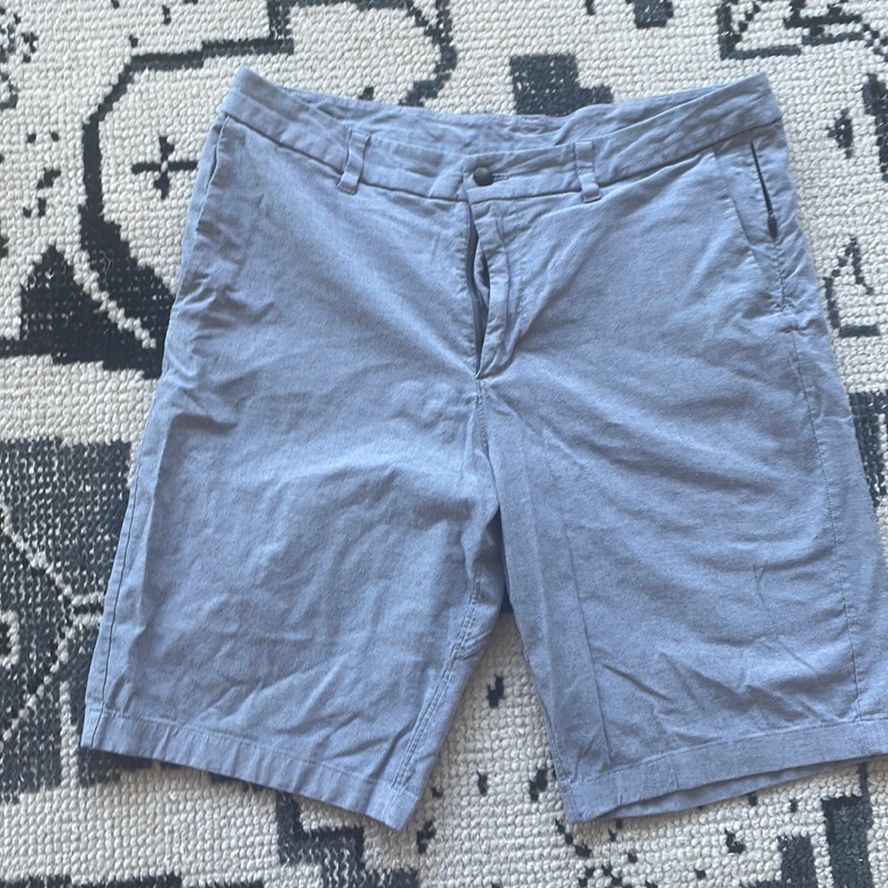 lululemon Oxford 9” grey twill shorts